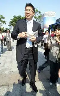 组图盘点台湾政坛人物另类绰号搞怪背后藏玄机 组图盘点台湾政坛人物另类绰号搞怪背后藏玄机