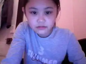  脸上有颗痣很大大家看看好不好我想去掉我妈妈说好看帮忙看一下