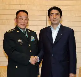  曹刚川访日安倍晋三表示支持双方加强防务交流