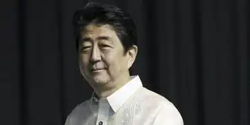  安倍跌倒视频被全世界当爆笑动画日媒心疼找了这样一个理由