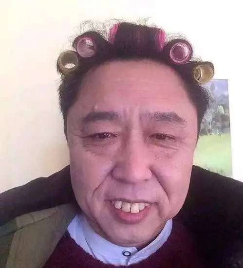  于谦老照片,抽烟喝酒烫头,这回我们可算找到证据了