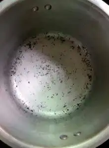 做饭糊了的图片