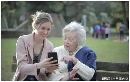 立马滚蛋图片搞笑民国