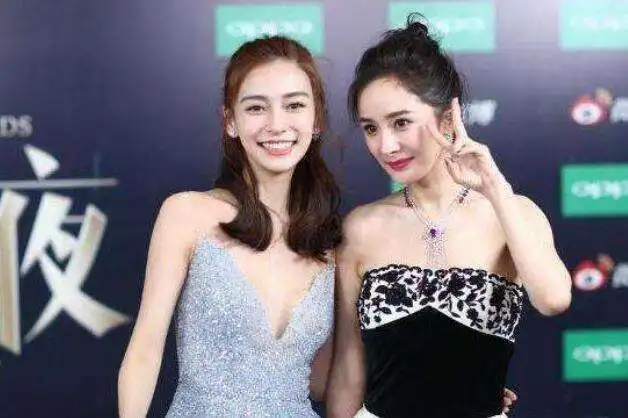 baby为杨幂庆生,配图裁掉倪妮引热议,这就是真假姐妹情  baby为杨幂庆生,配图裁掉倪妮引热议,这就是真假姐妹情