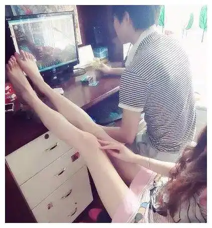 搞笑趣图高铁邻座的女孩,谢谢你,让我有了两个小时女友
