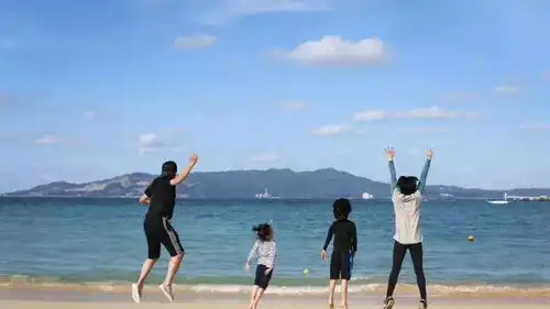  邓超携手孙俪走过17年,养育一儿一女,风光背后是辛酸