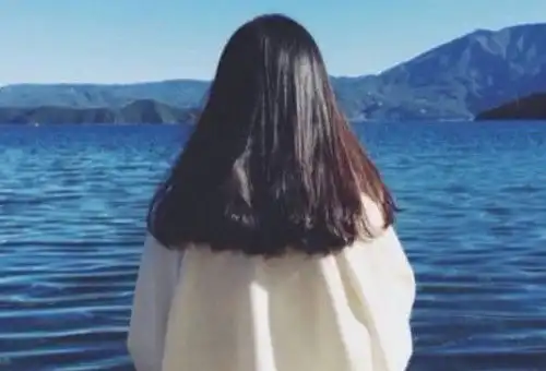 一个人孤独背影看夕阳