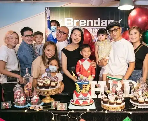  组图胡杏儿为大儿子办生日会多位星宝同框胡说八道姐妹终聚齐