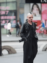 搞笑段子去吃牛肉面,店主两口子正生气,老板娘舀了一大勺牛肉 搞笑段子去吃牛肉面,店主两口子正生气,老板娘舀了一大勺牛肉