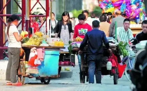  菲律宾也效仿中国搞地摊经济