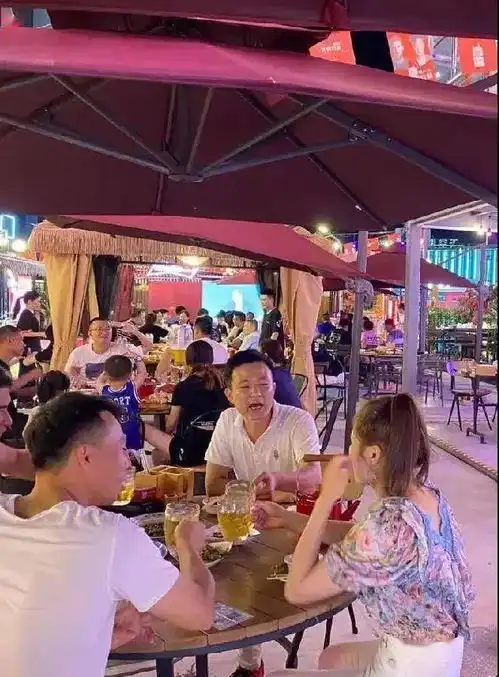  父亲节来了,果断出击,万斤西瓜为爸爸助力天空里全民水果大作战,缤纷果味敬父爱欧洲杯