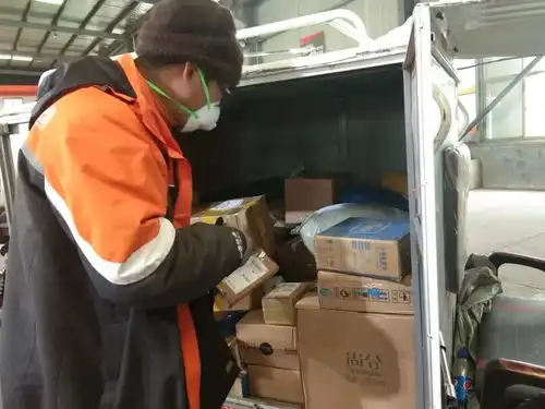  申通快递各地网点陆续复产复工,防控疫情各有招数