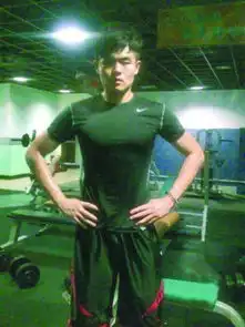  230斤男孩因求职难减肥7个月减170斤被赞励志