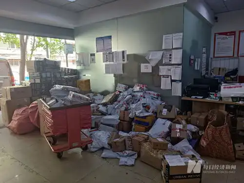  京东快递物流人在路上丨上市公司战高温