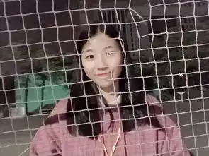  爱吃炸鸡,喜欢唱歌的一只