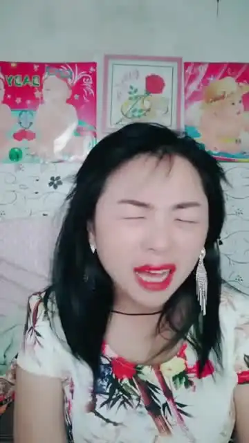 搞笑视频妹子做梦和王八打篮球对白太幽默了