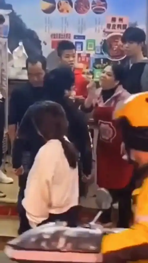  一声靓仔大于天有趣的灵魂搞笑视频