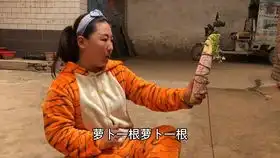  搞笑短剧虎妈出去跳舞,猫爸在家扫院子把虎妈废品全卖了