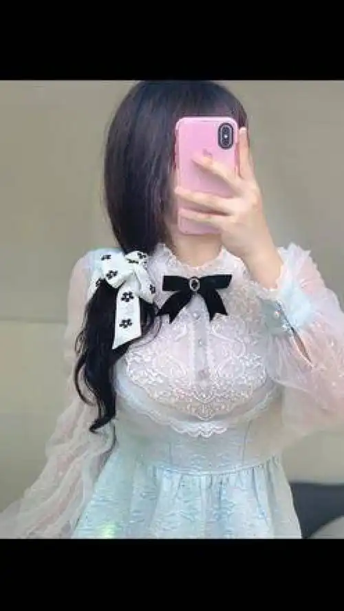 白天搞笑女夜里偷偷掉眼泪.甜妹辣妹对镜拍甜系女孩身材纯欲天花板美女卡点  白天搞笑女夜里偷偷掉眼泪.甜妹辣妹对镜拍甜系女孩身材纯欲天花板美女卡点