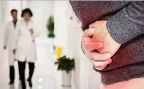  每晚一顿白酒小烧烤,18岁东北姑娘查出80岁老人的胃