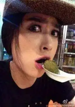  蒋欣从小胖到大,但她瘦下来居然这么漂亮