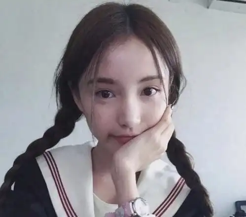  搞笑段子昨天晚上,我把老板狠狠揍了一顿