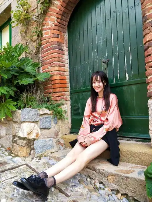 还在露脚踝今秋流行露袜  还在露脚踝今秋流行露袜