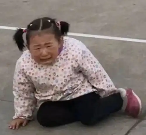  你们有没有很搞笑但又很沙雕的男生头像或者女生头像