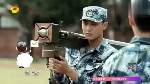  哈哈哈,黄子韬扛不动导弹,抱怨孙杨块太大