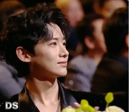 尖叫之夜成照妖镜,谁搞事情谁心机,明星小动作全照出来了  尖叫之夜成照妖镜,谁搞事情谁心机,明星小动作全照出来了