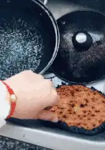  gif幽默笑话她爸妈老催她相亲找对象,然后就向我求助