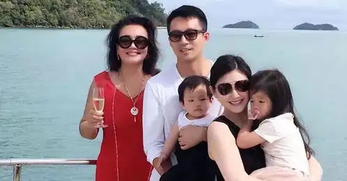 大s看到具俊晔真心,为新婆婆考虑登记结婚,s妈配图发文太形象  大s看到具俊晔真心,为新婆婆考虑登记结婚,s妈配图发文太形象