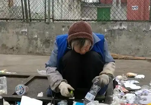 回顾走了狗屎运收废品老板3毛回收铁疙瘩,转手卖了260万  回顾走了狗屎运收废品老板3毛回收铁疙瘩,转手卖了260万