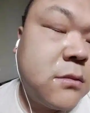  你有见过,那些看着搞笑,又伤感的图片吗