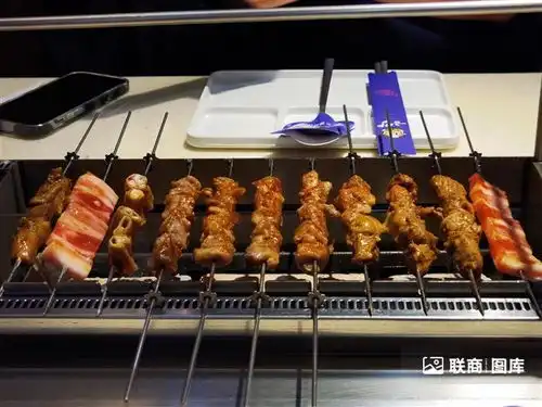  地摊烧烤,杀疯了
