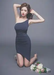  搞笑gif图片姑娘为什么要练习这个动作呀