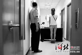  大学生征兵网直击2014年石家庄市女子征兵现场娇娃们的军旅梦