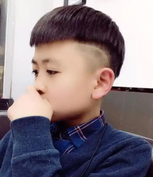 4一5岁儿童男发型,有型又帅气,值得收藏  4一5岁儿童男发型,有型又帅气,值得收藏