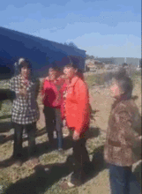 爆笑gif图姑娘你那么怕,就不要玩了啊  爆笑gif图姑娘你那么怕,就不要玩了啊