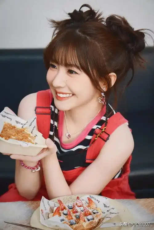  明星图片赖美云