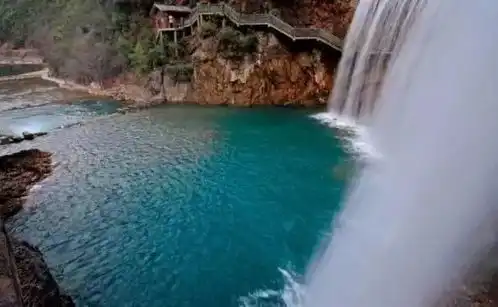  国庆节最值得推荐的地方,人少景美关键在湖北