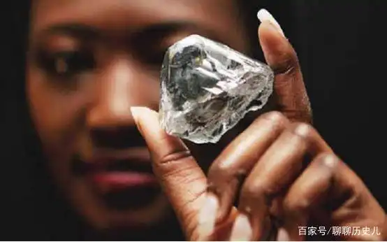  穷得只剩下钻石,随手就能捞到碎金碎钻,为什么却是最落后的国家