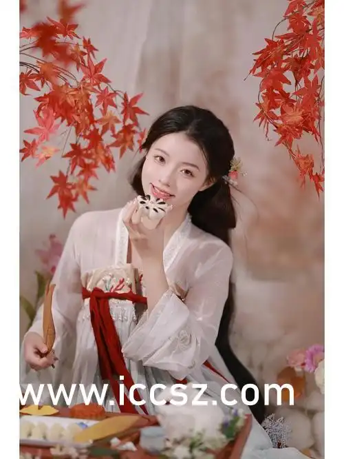山口理珠性感照