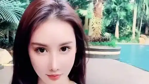 盘点沙雕女生的搞笑日常,美女下楼梯姿势太逗了  盘点沙雕女生的搞笑日常,美女下楼梯姿势太逗了