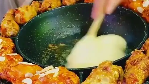  日本餐厅超人气的芝士铁板鸡腿,据说是个网红小吃,还有谁没见过的