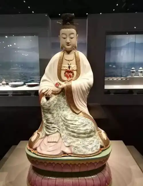  首都博物馆香江雅集展展出这么多古瓷重器,搞得够火