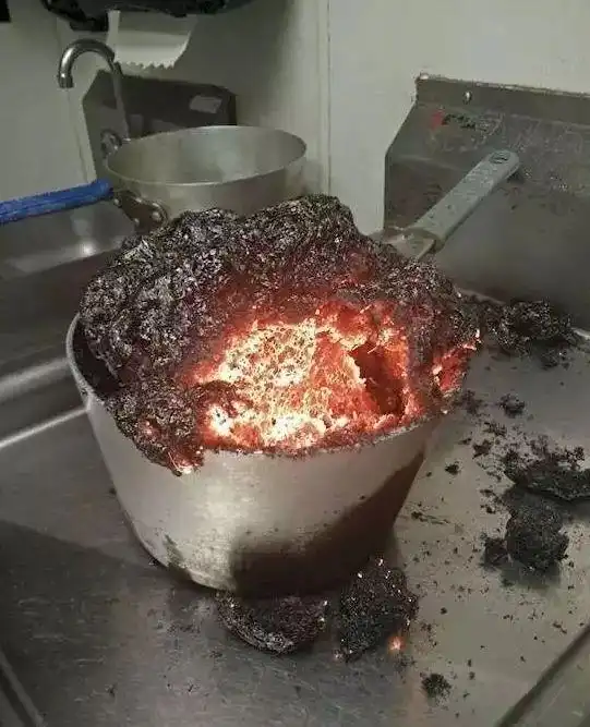  爆笑图片老婆,厨房是无辜的,请你放过它好吗