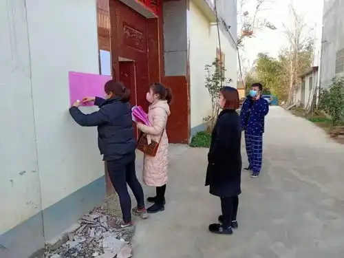  疫情防控岗位上的司法蓝