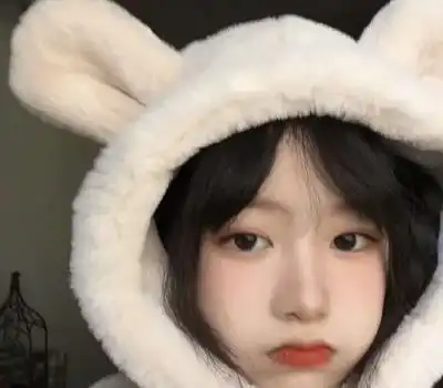  长得一般却舒服好看的女生,多半有3个特征,占2个就很难得