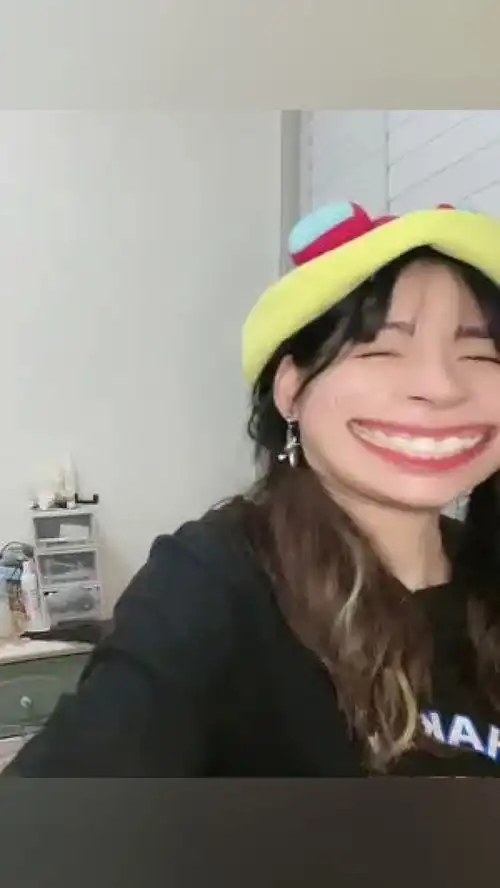 家庭搞笑搞怪妹子逗比过于真实戏精反转表演秀  家庭搞笑搞怪妹子逗比过于真实戏精反转表演秀